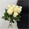 Розы белые 31001